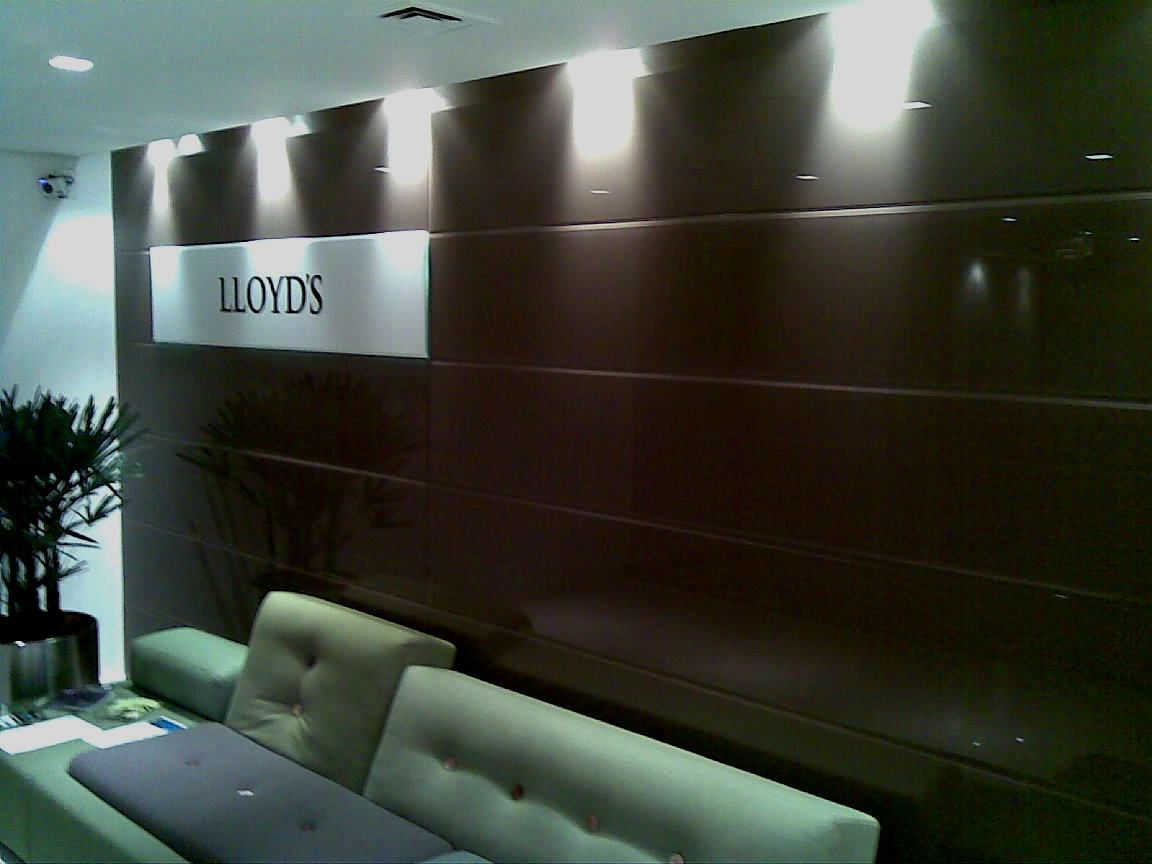 painel vidro bisotê.jpg